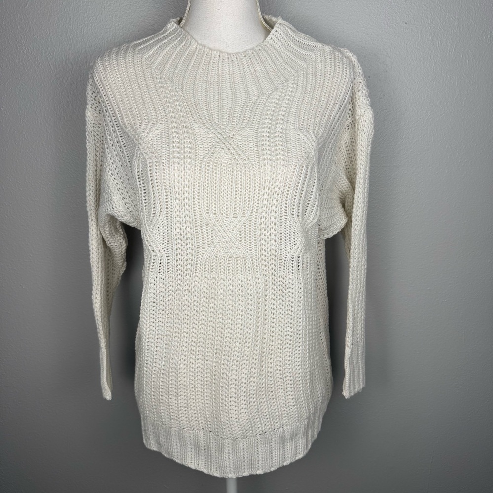 Women’s Small White Chunky Knit Open-Knit Sweater NWOT‎ Timeless Cozy Minimalist